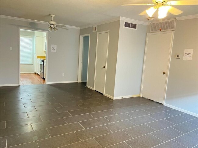 Building Photo - 1223 Augusta Dr