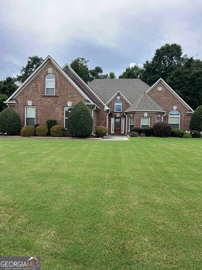 Building Photo - 604 Par Three Ln