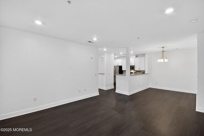 Foto del edificio - 626 Marion Ln