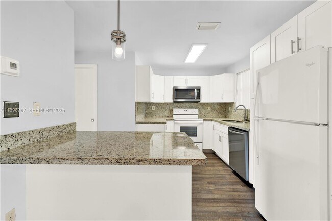 Foto del edificio - 20537 SW 92nd Ct