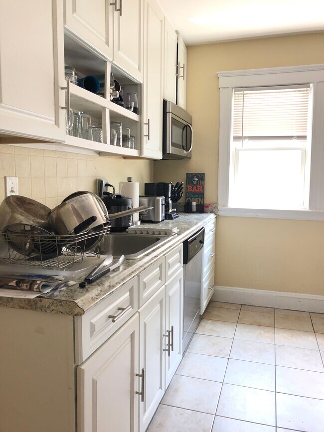 Foto del edificio - 120 Holton St