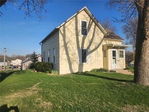 Building Photo - 301 S Park Ave