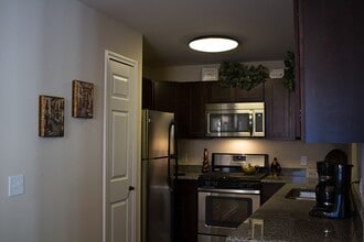 Building Photo - 8290 Promenade Cir