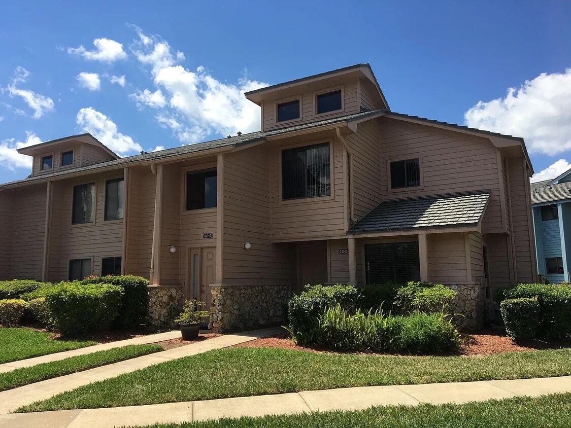 Foto principal - 130 Blue Heron Dr