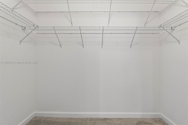 Building Photo - 2668 SE 19 Terr