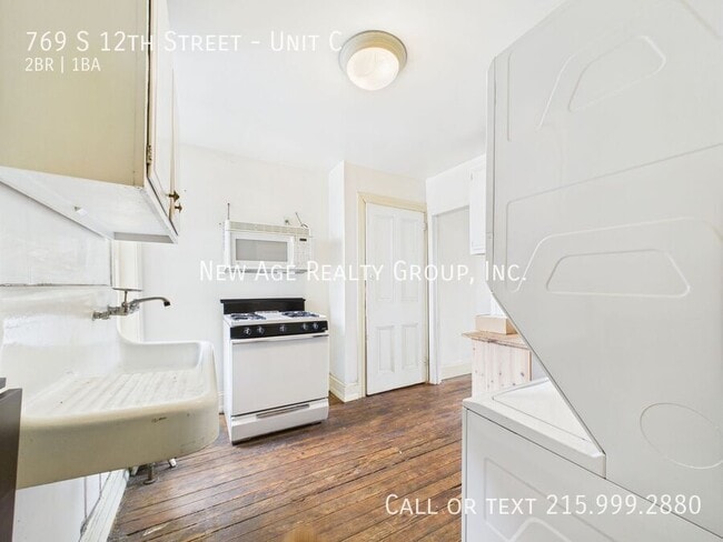 Building Photo - 769 S 12th St