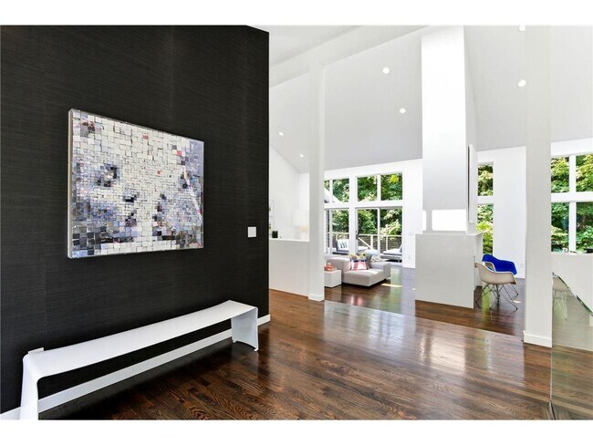 Foto del edificio - 20650 Bayview Ct
