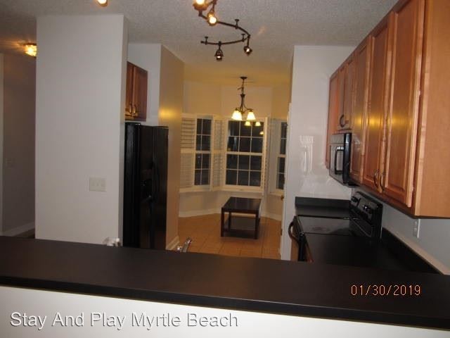 Building Photo - 730 Foxtail Dr