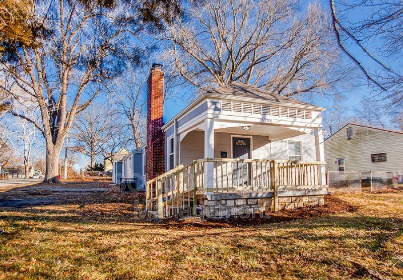 Primary Photo - 7201 Wayne Ave