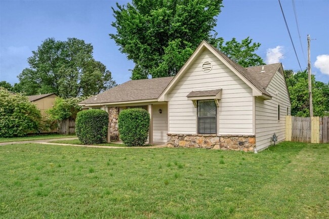 Building Photo - 7268 Country Side Rd