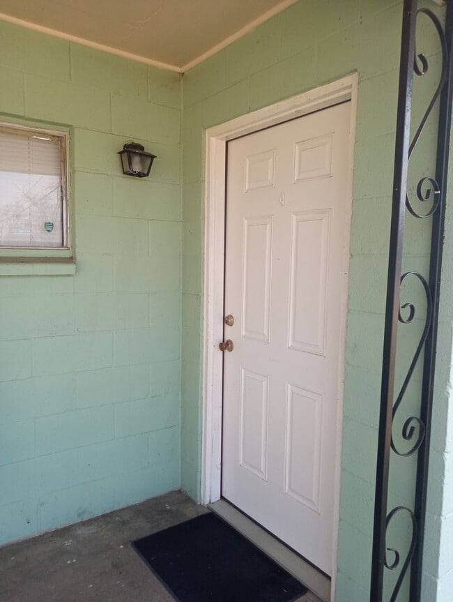 Building Photo - 3403 Raymo Dr