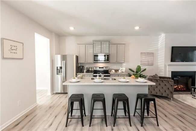 Building Photo - Room in Townhome on Shaffer Ct