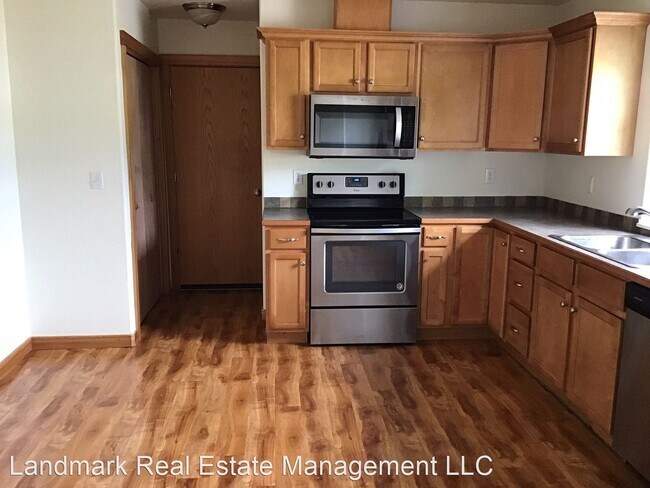 Building Photo - 1954 Willard St