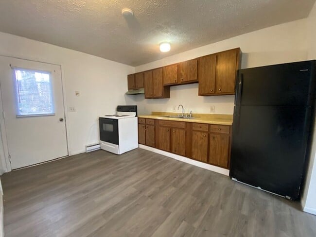 Building Photo - 847-849 E Northern Ave