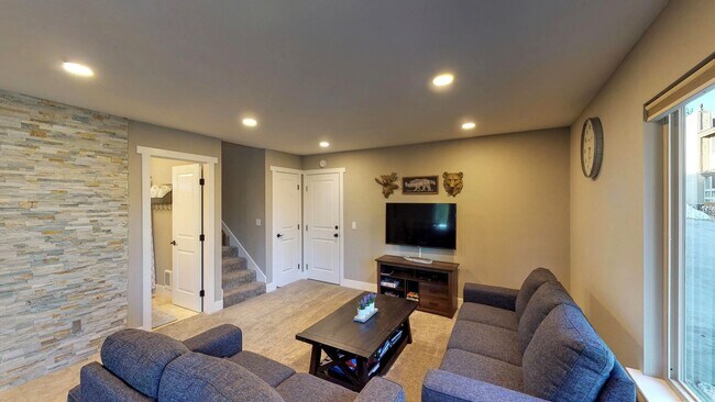 Foto del edificio - Tahoe Donner- Long Term Rental $2900