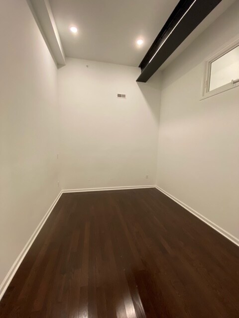 Foto del edificio - 2737 Cambridge St