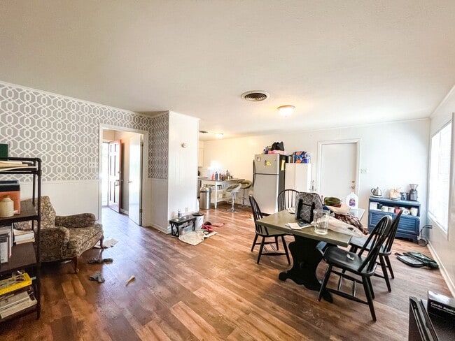 Photo - Adorable 4 Bed, 2 Bath Home for August 202...