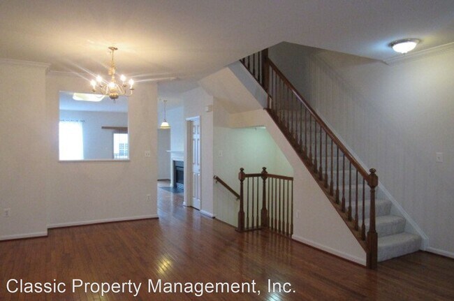 Building Photo - 4 br, 3.5 bath House - 2546 Emerson Drive