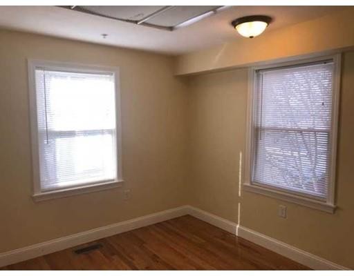 Building Photo - 452 Fletcher St