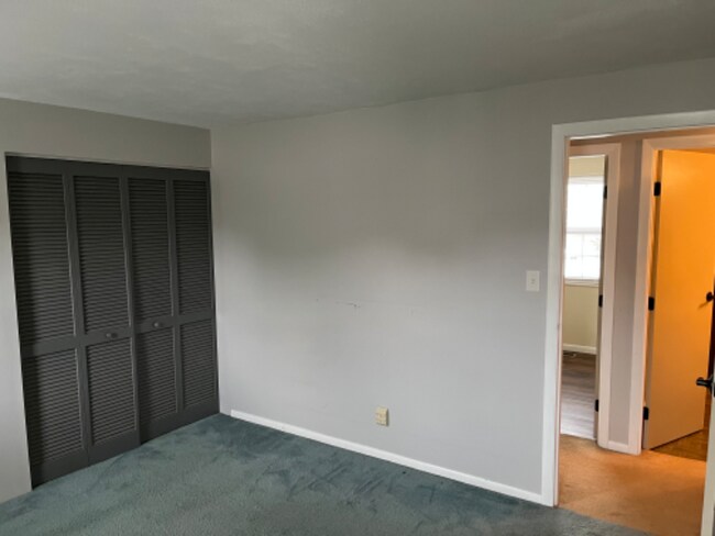 Foto del edificio - 1420 Crown Point Ct