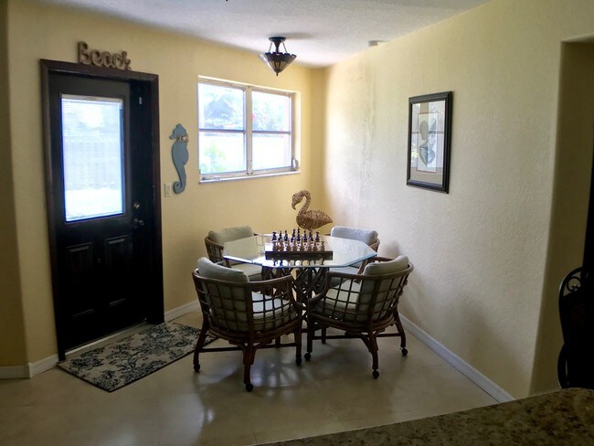 Foto del edificio - 2911 SW 5th Pl