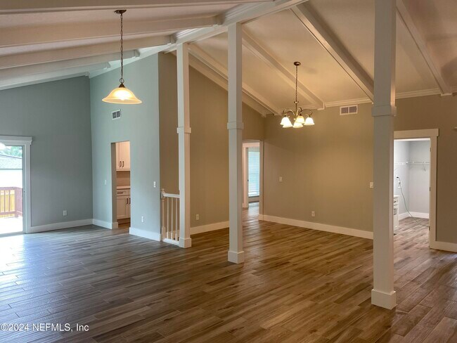 Foto del edificio - 5609 Hyde Park Cir