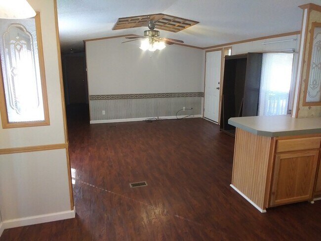 Building Photo - 64 Bluebell Ln