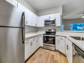 Boulders at Lookout Mountain Apartment Homes Photo