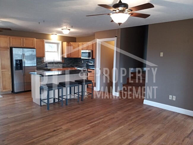 Building Photo - Wonderful home in the Heart of Branson!