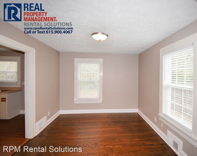 Building Photo - 2 br, 1.5 bath House - 307 N. Spring Street