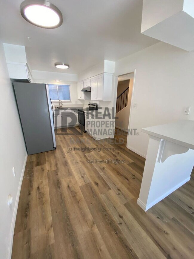 Foto del edificio - 2411 Olive St