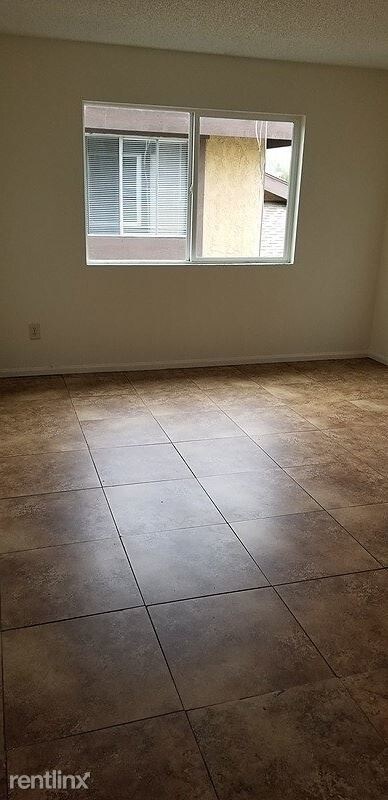 Foto principal - 2 br, 1 bath Apartment - 4182 Trevor Lane C
