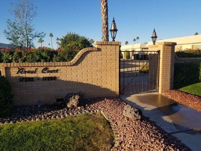 Foto del edificio - Spacious 2 bedroom 2 bath Condo