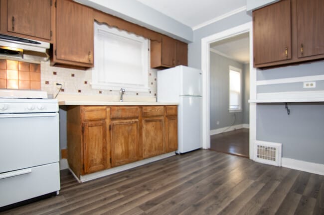 Foto del edificio - 14731 Riverside Dr