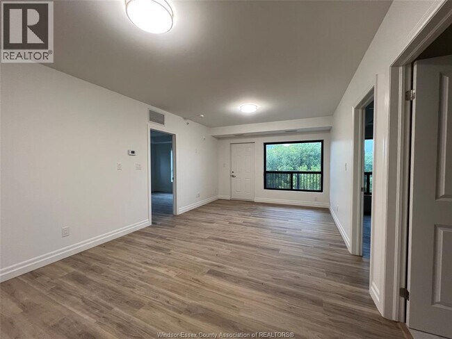 Photo du bâtiment - 3290 Stella Crescent