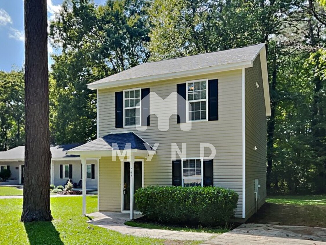 Foto principal - 548 Rose Ln