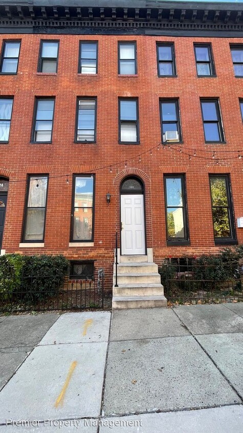 Primary Photo - 3 br, 2 bath House - 122 S. Gilmor Street