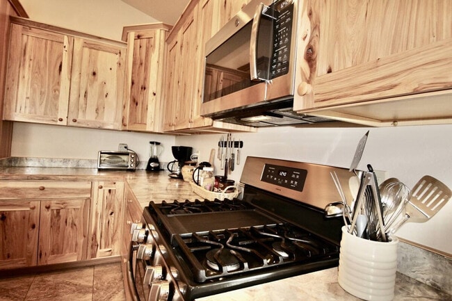 Building Photo - 783 MT-2