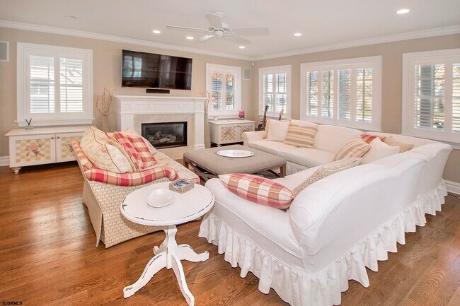 Foto del edificio - 8308 Ventnor Ave