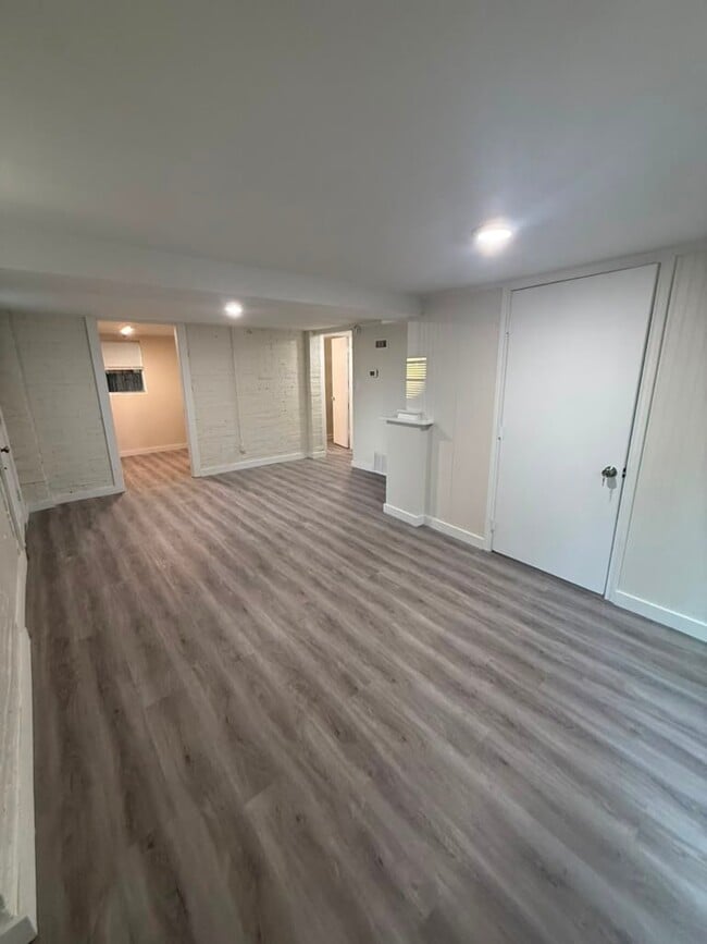 Foto del edificio - 1700 Alpine Rd