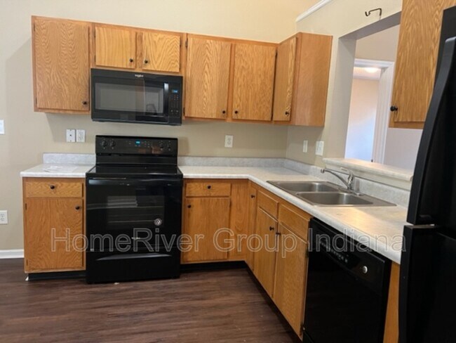 Foto del edificio - 9774 Thomas Ln