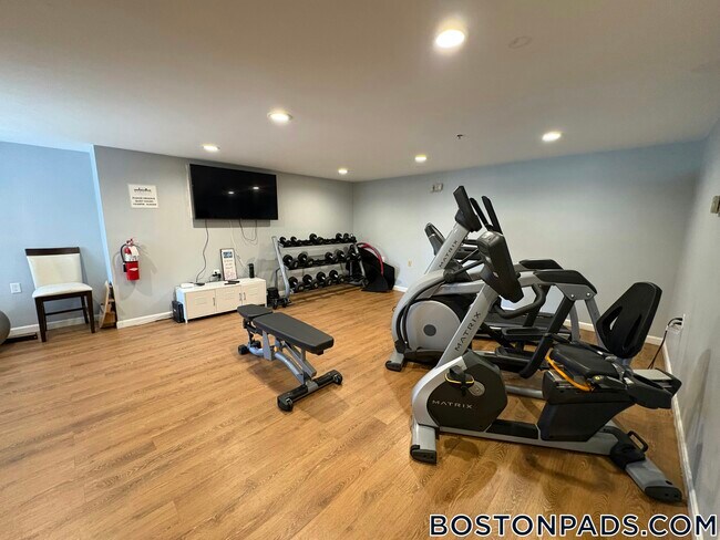 Foto del edificio - 757 Highland Ave