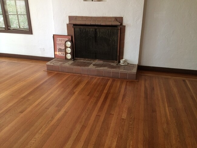 Building Photo - 1663 Euclid