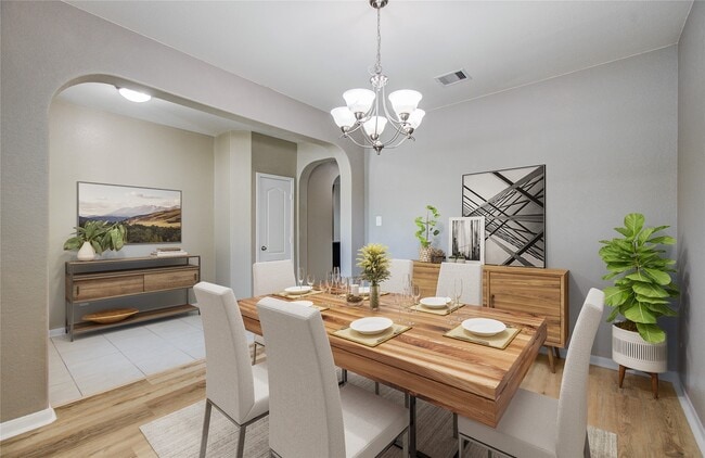 Building Photo - 7631 Willow School Dr