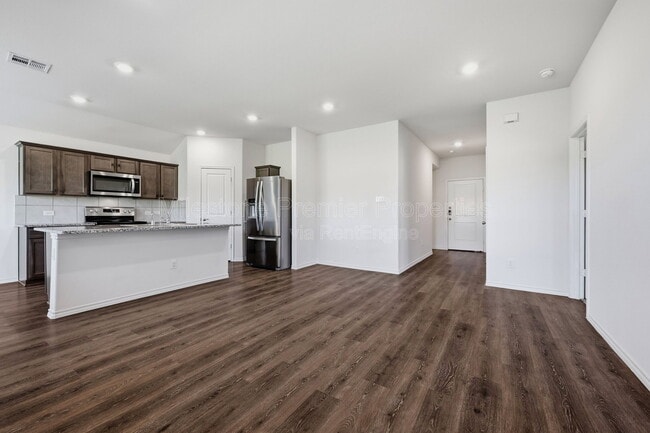 Foto del edificio - 3311 Brookstone Dr