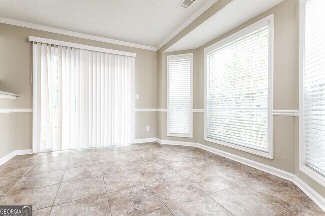 Foto del edificio - 4399 Barclay Way