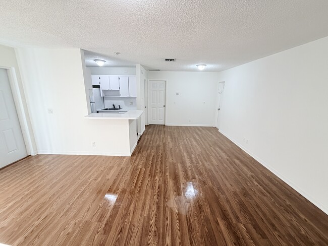 Building Photo - 36 N Crossings Cir