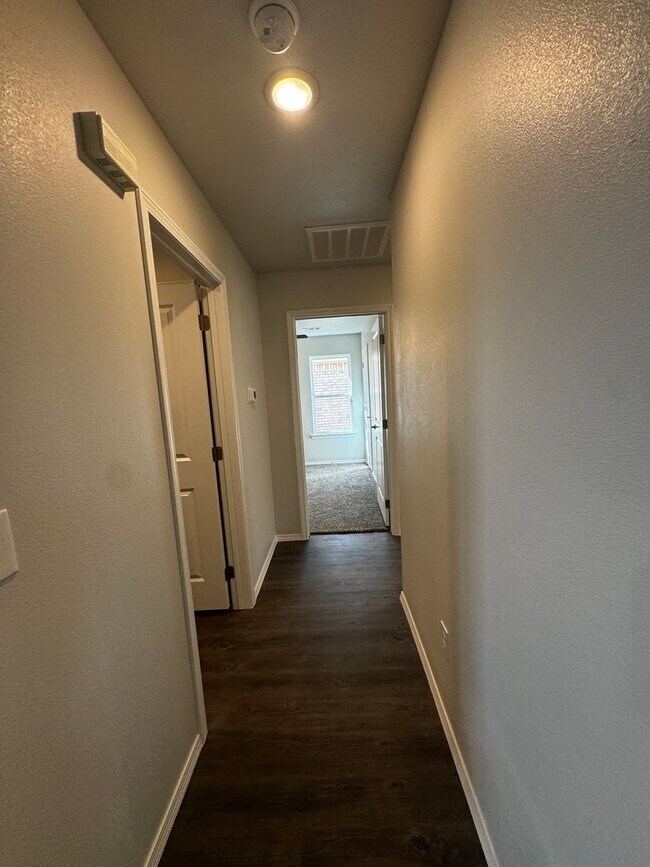 Building Photo - New construction!!! Beacon Pointe 3/2/2 AVAILABLE March 20th