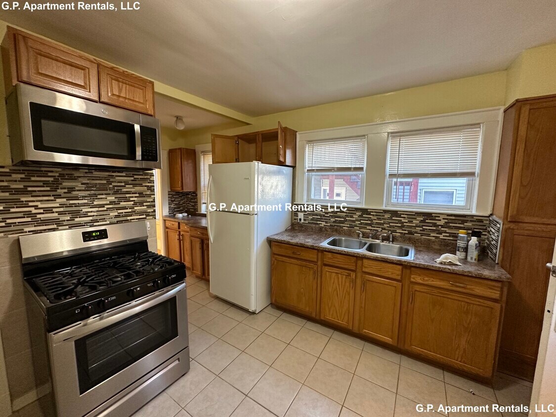21 Peirce Ave, Everett, MA 02149 Condo for Rent in Everett, MA