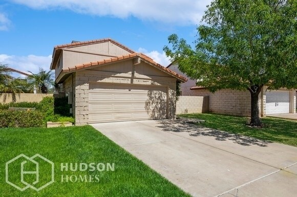 Building Photo - NOW AVAILABLE! - 2708 W Temple St, Chandle...